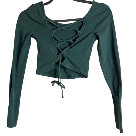 Aeropostale Long Sleeve Cross Back Crop Top - Picture 2 of 3